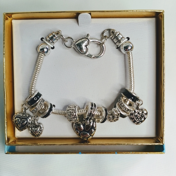 Silver Rope Bracelet Floating Hearts Crystal Rings - Picture 2 of 4
